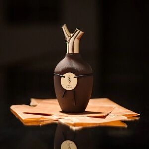 New Scents of Wood Vetiver in Oak 75 ml . Retired